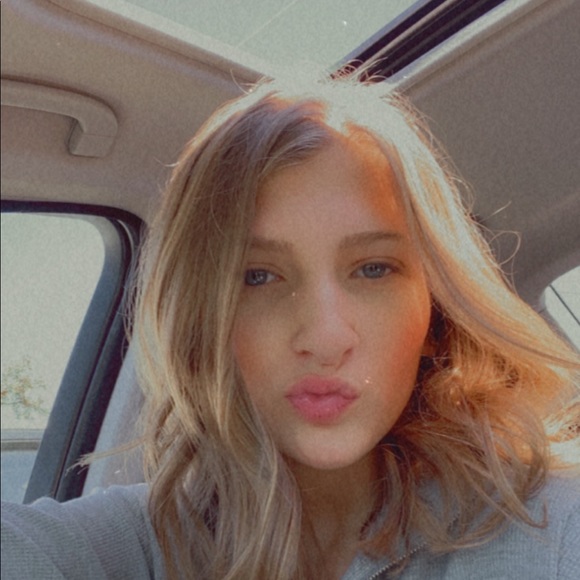 claireandrus01